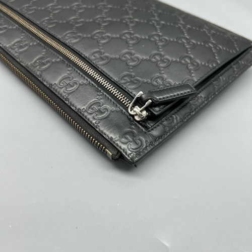Gucci Clutch Guccissima Black