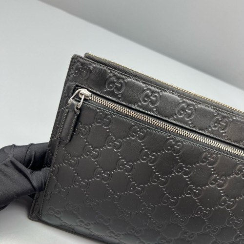 Gucci Clutch Guccissima Black
