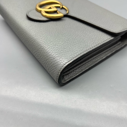 Gucci GG Marmont Chain Wallet Vitello Phenix Grey Gucci GG Marmont Chain Wallet Vitello Phenix Grey