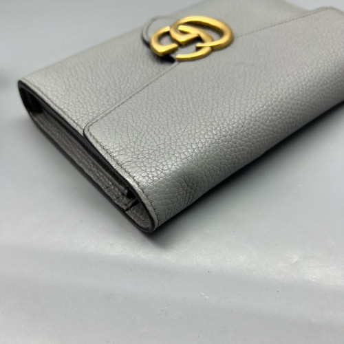 Gucci GG Marmont Chain Wallet Vitello Phenix Grey Gucci GG Marmont Chain Wallet Vitello Phenix Grey