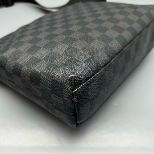 Louis Vuitton Mick Messenger PM Damier Graphite Black