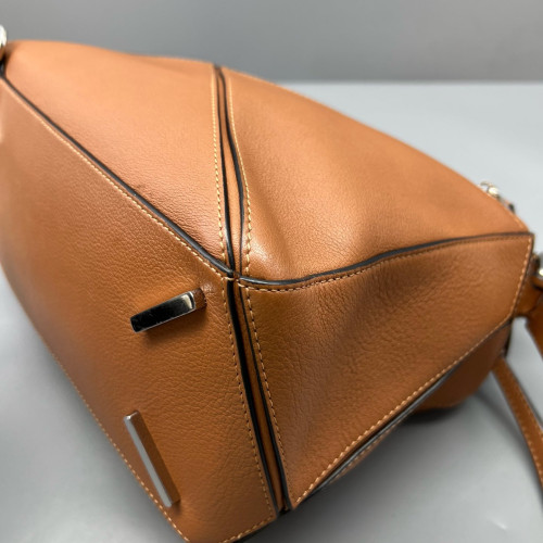 Loewe Medium Puzzle Grained Calfskin Tan Loewe Medium Puzzle Grained Calfskin Tan
