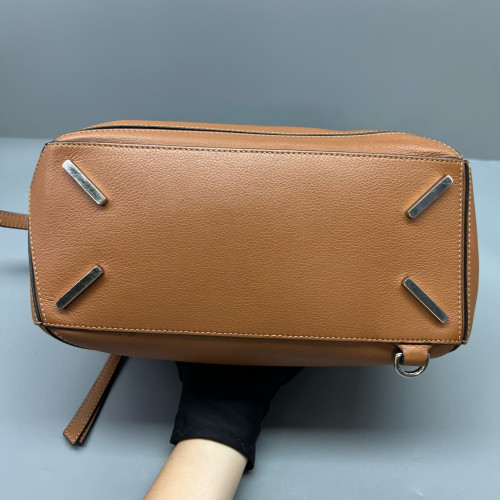 Loewe Medium Puzzle Grained Calfskin Tan Loewe Medium Puzzle Grained Calfskin Tan