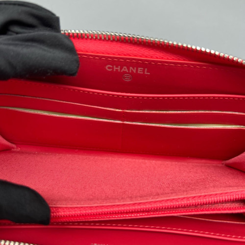 Chanel Quilted Continental Wallet Patent Calfskin Red