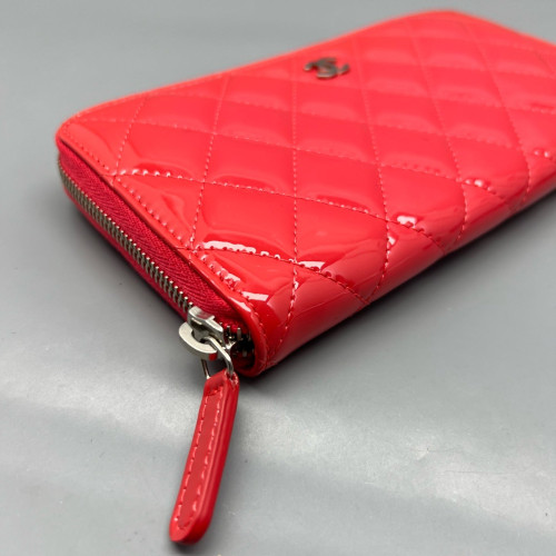 Chanel Quilted Continental Wallet Patent Calfskin Red