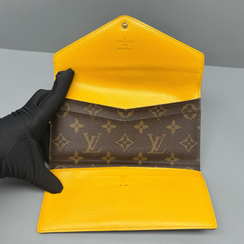 Louis Vuitton Josephine Wallet Monogram Brown