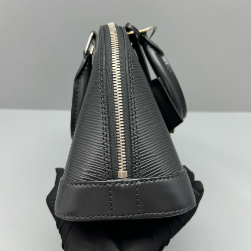 Louis Vuitton Alma BB Epi Black