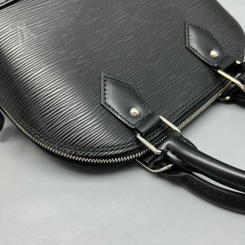 Louis Vuitton Alma BB Epi Black