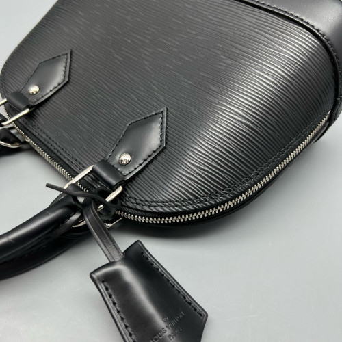 Louis Vuitton Alma BB Epi Black