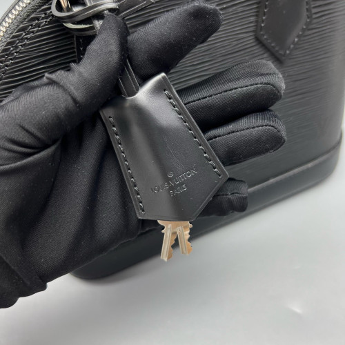 Louis Vuitton Alma BB Epi Black