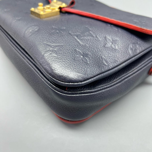 Louis Vuitton Pochette Metis Monogram Empreinte Blue