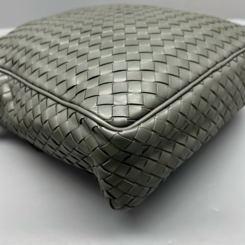 Bottega Veneta Messenger Lambskin Intrecciato Nappa Dark Grey Bottega Veneta Messenger Lambskin Intrecciato Nappa Dark Grey