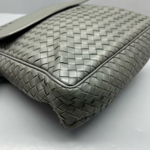 Bottega Veneta Messenger Lambskin Intrecciato Nappa Dark Grey Bottega Veneta Messenger Lambskin Intrecciato Nappa Dark Grey