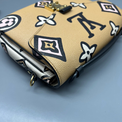 Louis Vuitton Pochette Metis Monogram Craggy Beige Black Pink