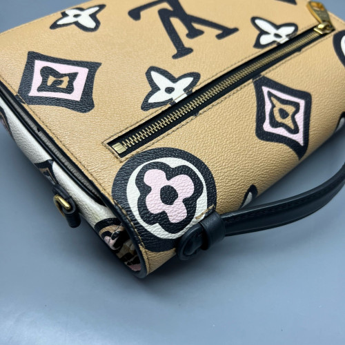 Louis Vuitton Pochette Metis Monogram Craggy Beige Black Pink