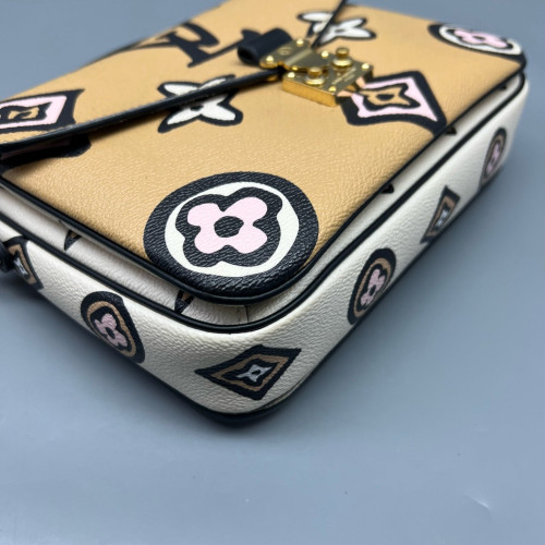 Louis Vuitton Pochette Metis Monogram Craggy Beige Black Pink