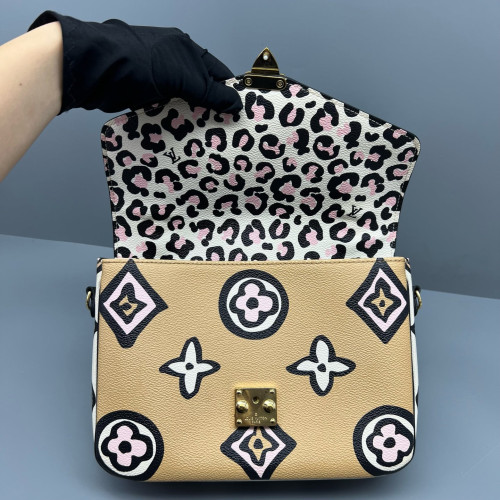 Louis Vuitton Pochette Metis Monogram Craggy Beige Black Pink