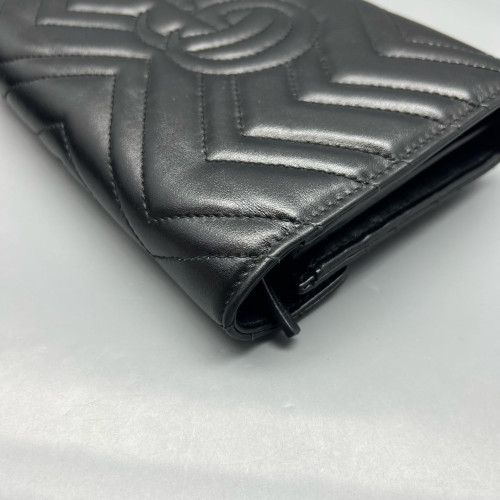Gucci Chevron GG Marmont Chain Wallet Calfskin Black