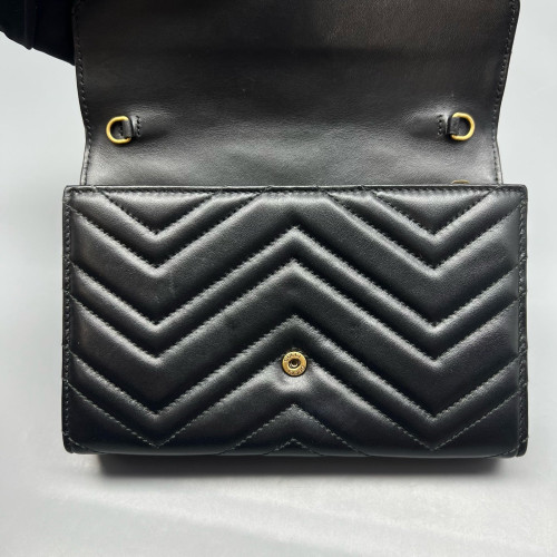 Gucci Chevron GG Marmont Chain Wallet Calfskin Black