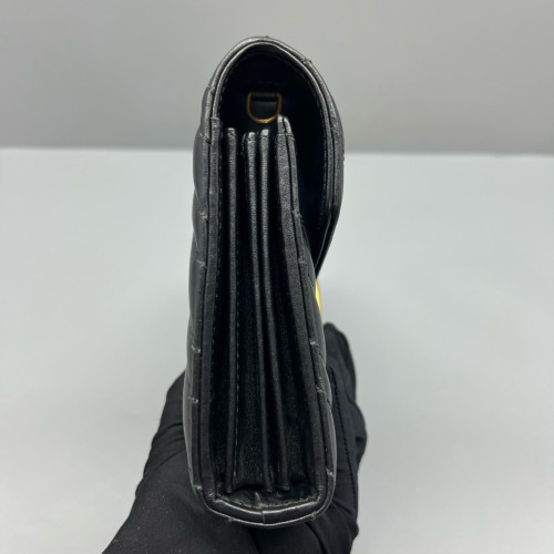 Gucci Chevron GG Marmont Chain Wallet Calfskin Black