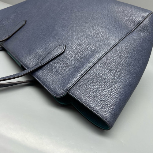 Gucci Small Swing Tote Grained Calfskin Blue Gucci Small Swing Tote Grained Calfskin Blue