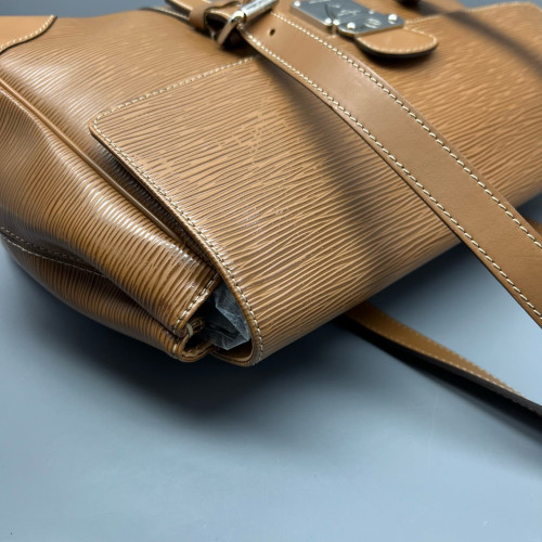 Louis Vuitton Shoulder Bag Epi Tan