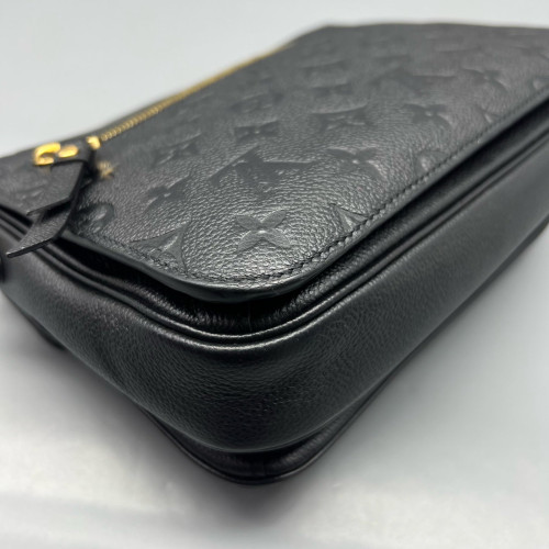 Louis Vuitton Pochette Metis Monogram Empreinte Black