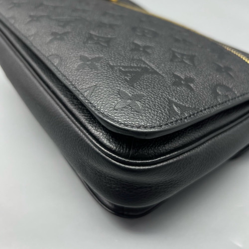 Louis Vuitton Pochette Metis Monogram Empreinte Black