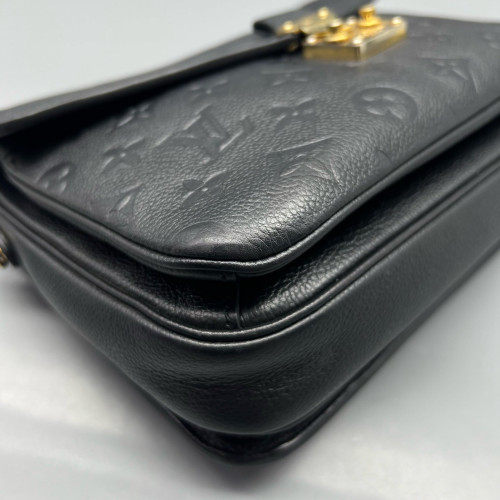 Louis Vuitton Pochette Metis Monogram Empreinte Black