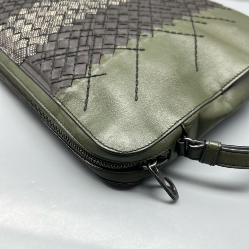 Bottega Veneta Clutch Nappa Lambskin Intrecciato Nappa Green Black Beige