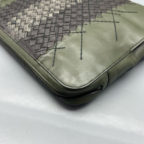 Bottega Veneta Clutch Nappa Lambskin Intrecciato Nappa Green Black Beige