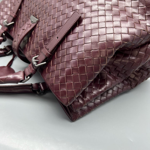 Bottega Veneta Large Roma Tote Bag Lambskin Intrecciato Nappa Burgundy