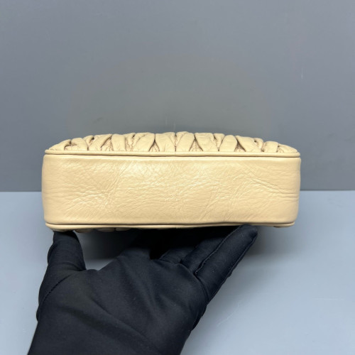 Miu Miu Small Camera Case Crumpled Lambskin Natural Tan Miu Miu Small Camera Case Crumpled Lambskin Natural Tan