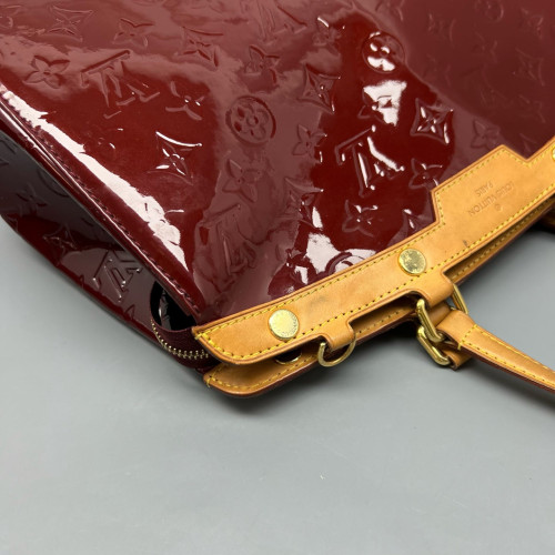 Louis Vuitton Brea MM Vernis Burgundy