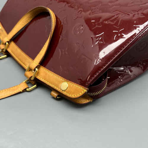 Louis Vuitton Brea MM Vernis Burgundy