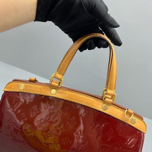 Louis Vuitton Brea MM Vernis Burgundy