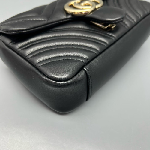 Gucci Chevron Mini GG Marmont Calfskin Black Gucci Chevron Mini GG Marmont Calfskin Black