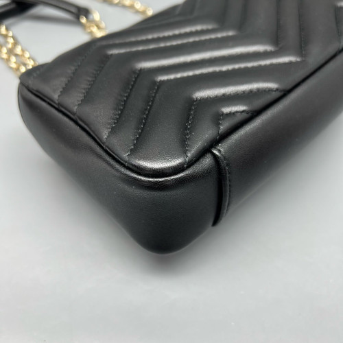 Gucci Chevron Mini GG Marmont Calfskin Black Gucci Chevron Mini GG Marmont Calfskin Black