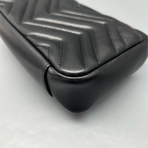 Gucci Chevron Mini GG Marmont Calfskin Black Gucci Chevron Mini GG Marmont Calfskin Black