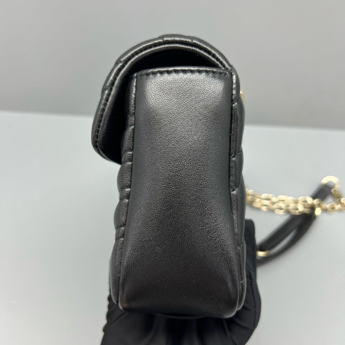 Gucci Chevron Mini GG Marmont Calfskin Black Gucci Chevron Mini GG Marmont Calfskin Black