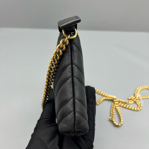 Gucci Chevron Shoulder Bag Calfskin Black Gucci Chevron Shoulder Bag Calfskin Black