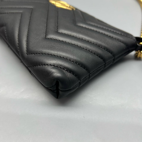 Gucci Chevron Shoulder Bag Calfskin Black Gucci Chevron Shoulder Bag Calfskin Black