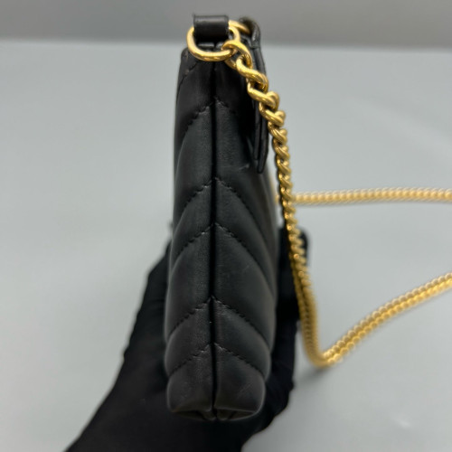 Gucci Chevron Shoulder Bag Calfskin Black Gucci Chevron Shoulder Bag Calfskin Black