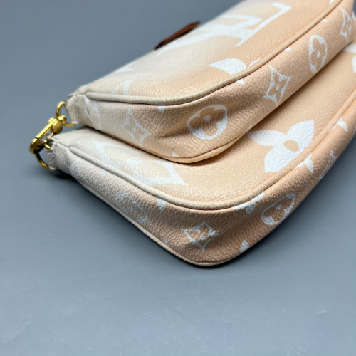 Louis Vuitton Multi Pochette Accessories Monogram Giant Pink White