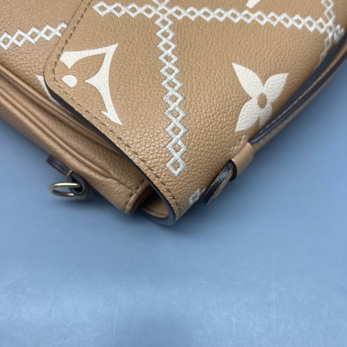 Louis Vuitton Pochette Metis Monogram Empreinte Giant Natural Tan