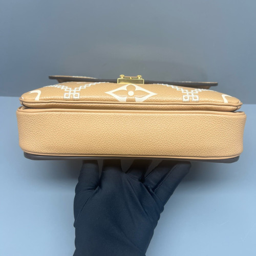 Louis Vuitton Pochette Metis Monogram Empreinte Giant Natural Tan
