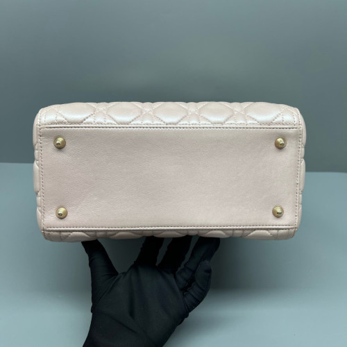 Dior Medium Lady Dior Lambskin Light Pink Dior Medium Lady Dior Lambskin Light Pink