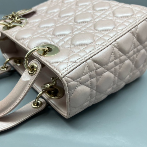 Dior Medium Lady Dior Lambskin Light Pink Dior Medium Lady Dior Lambskin Light Pink