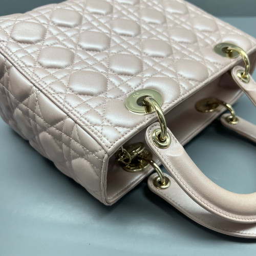 Dior Medium Lady Dior Lambskin Light Pink Dior Medium Lady Dior Lambskin Light Pink