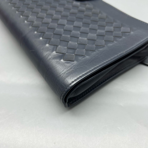 Bottega Veneta Clutch Calfskin Intrecciato Navy Blue